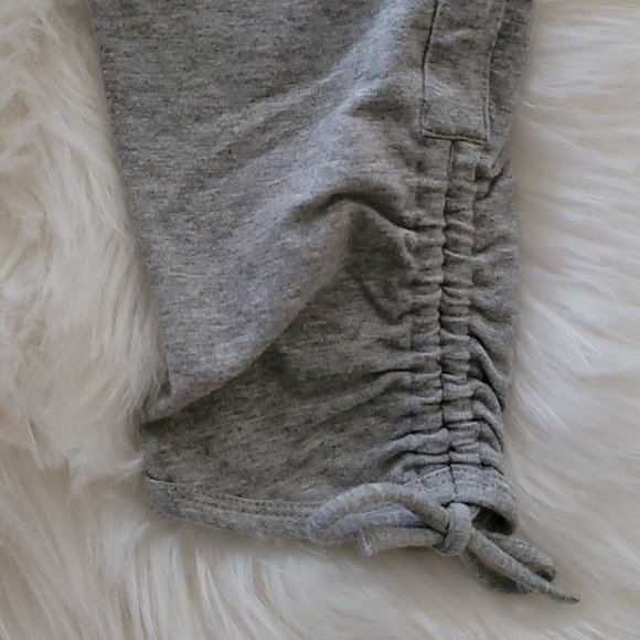 Nike dry fit gray yoga pants short XS - Picture 2 of 4